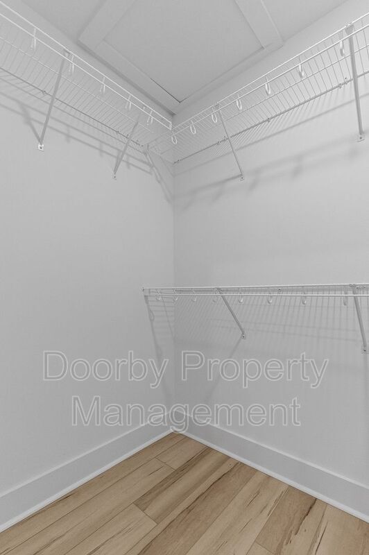 Building Photo - 432 Wayne Ave