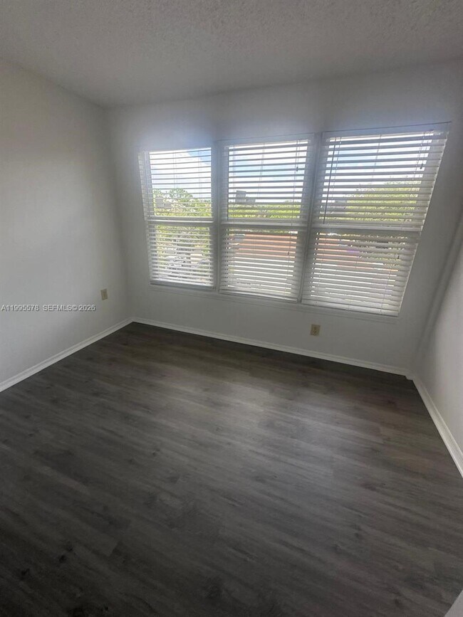 Building Photo - 2303 N Congress Ave