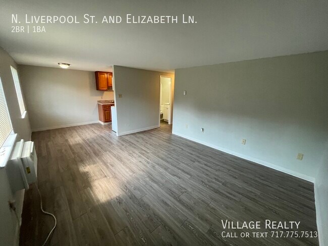 Building Photo - 65 N Liverpool St