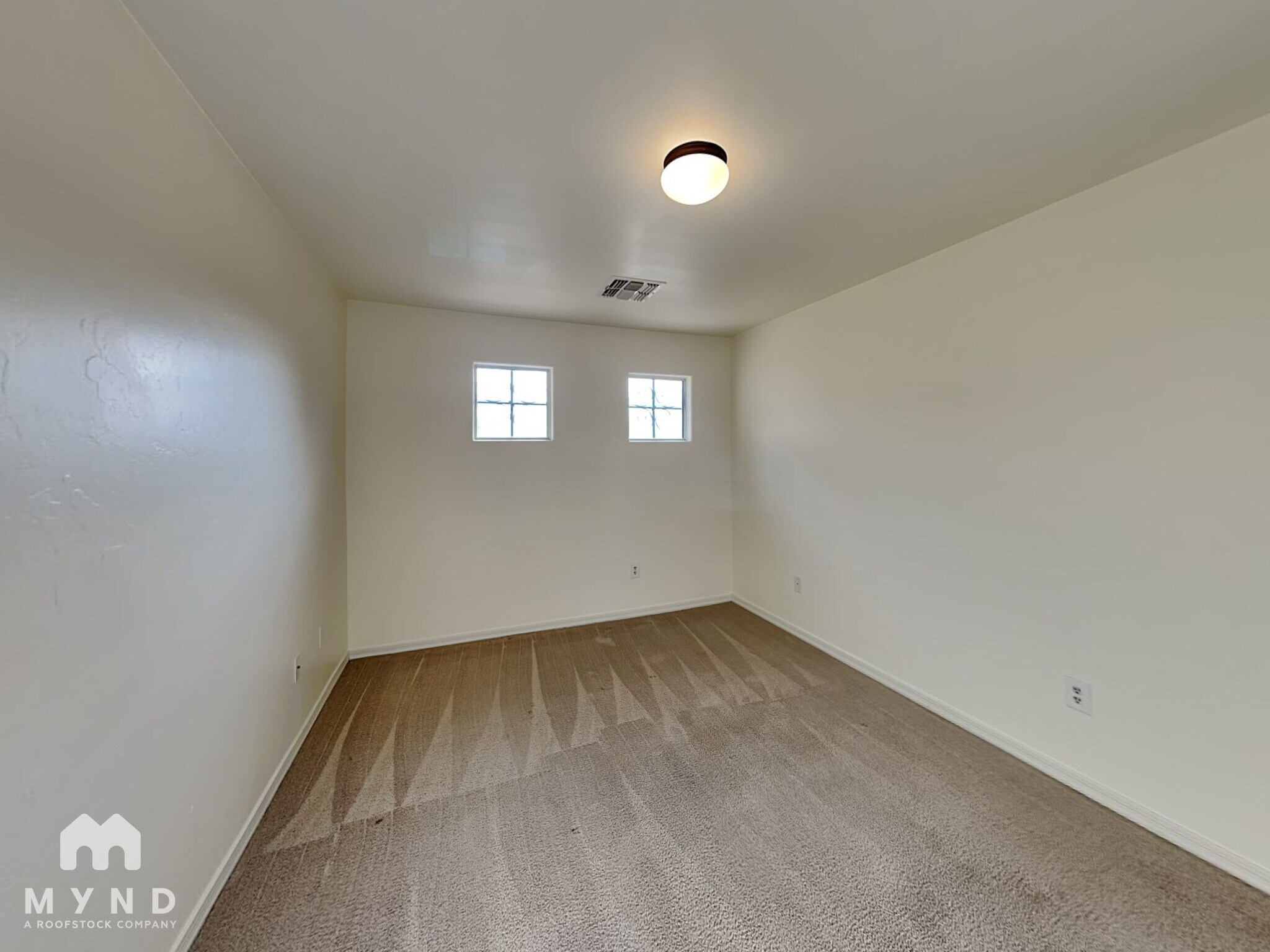 Building Photo - 7056 S GREENEYES Ln