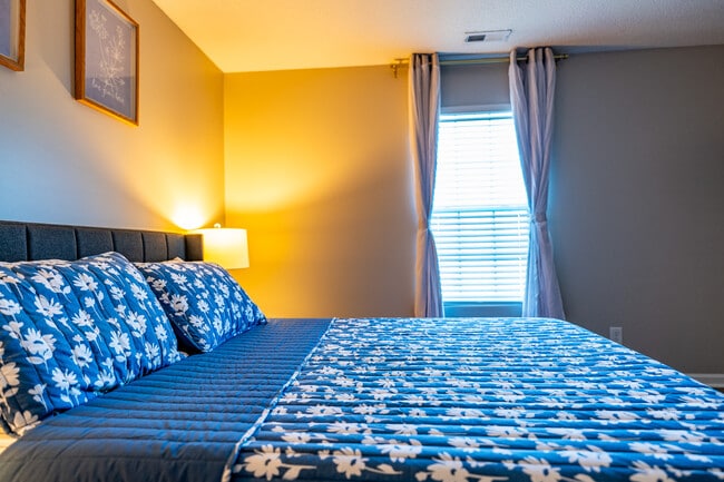 Building Photo - 1146 Pierce St