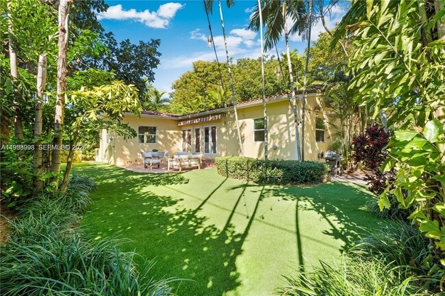 Building Photo - 414 Camilo Ave