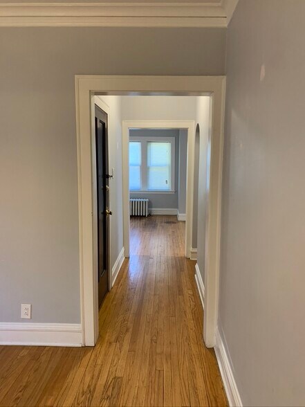 Building Photo - 6024 N rockwell