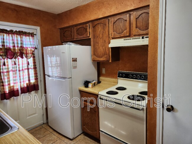 Building Photo - 6702 Everhart Rd