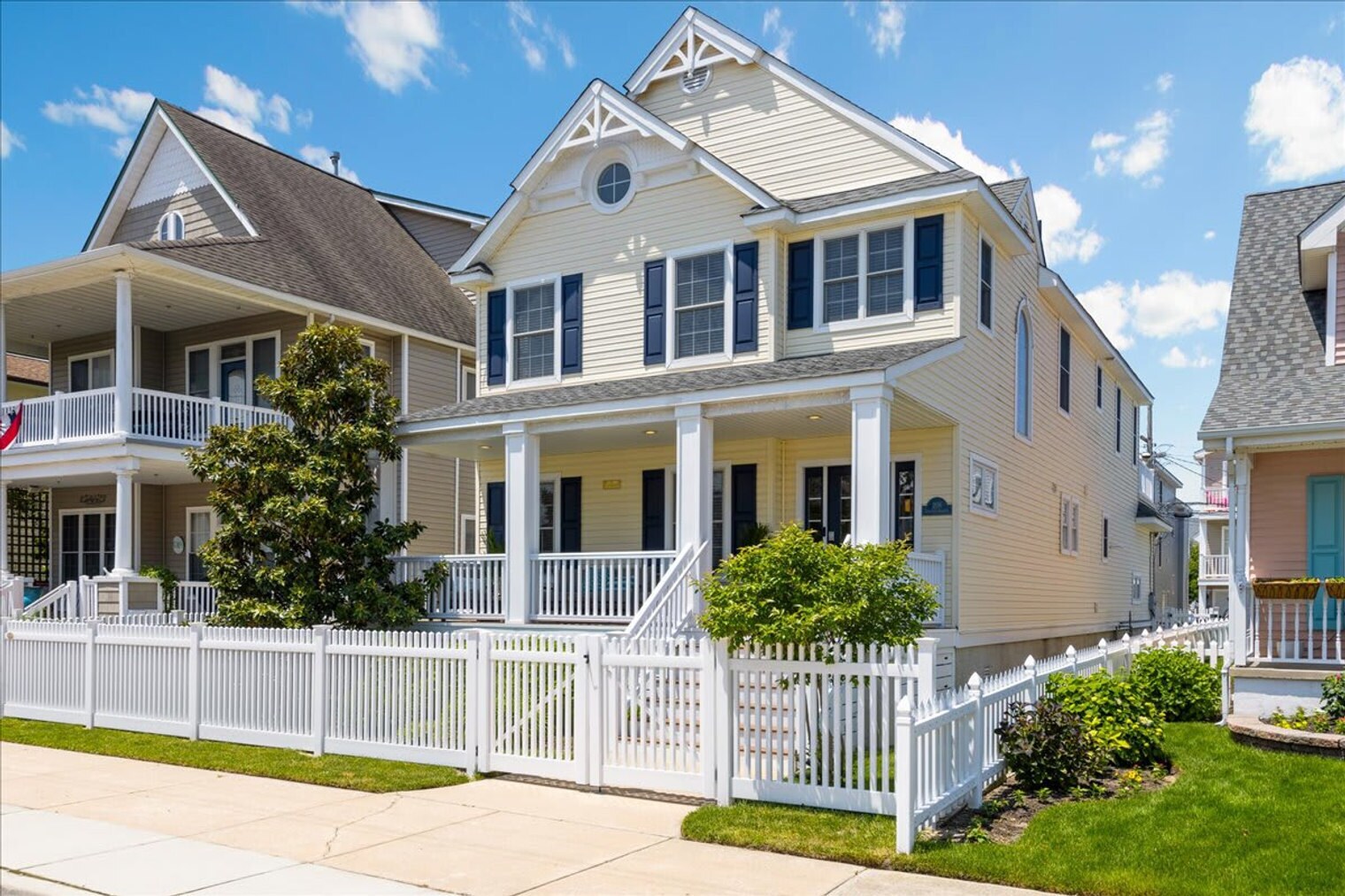 Building Photo - 212 Central Ave