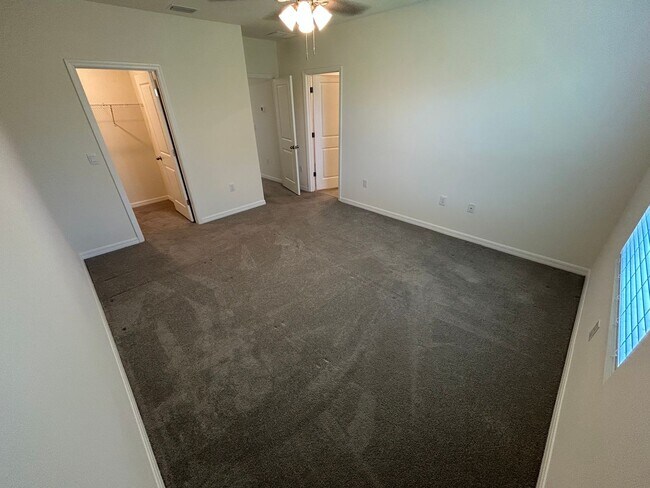 Building Photo - 8736 Milestone Dr