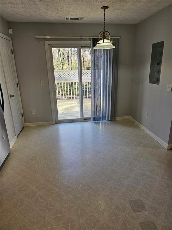 Building Photo - 5425 Village Green Square