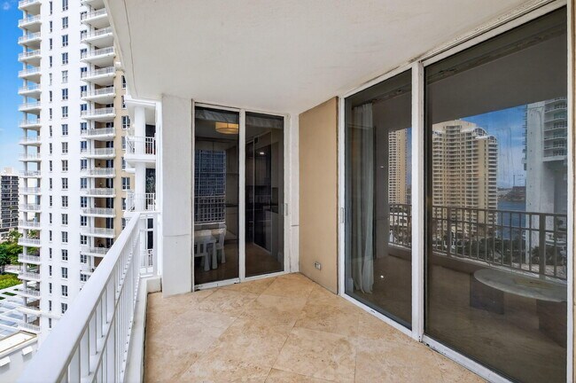 Building Photo - 701 Brickell Key Blvd