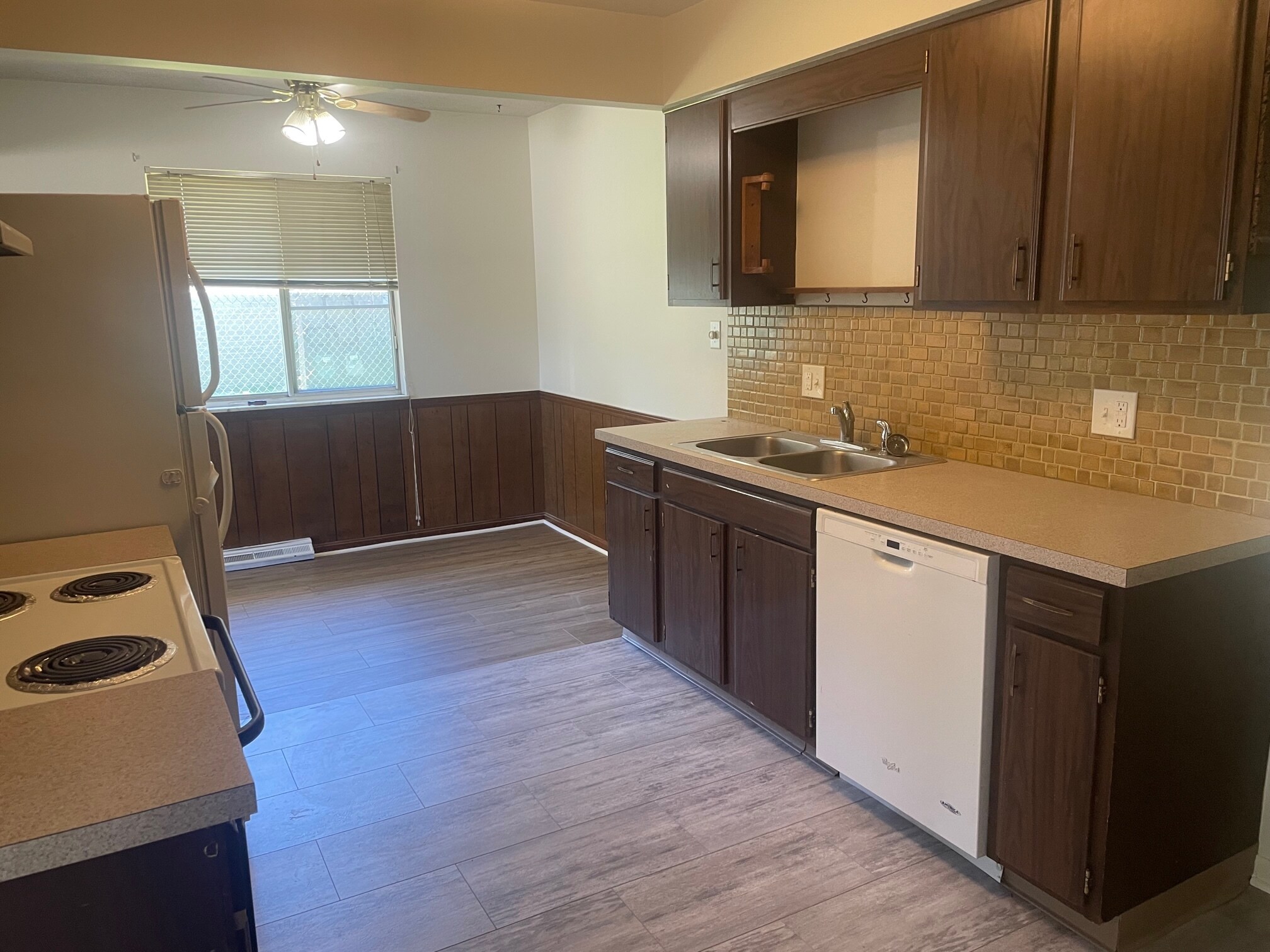 Kitchen and Dining area - 4406 Larkdale Drive