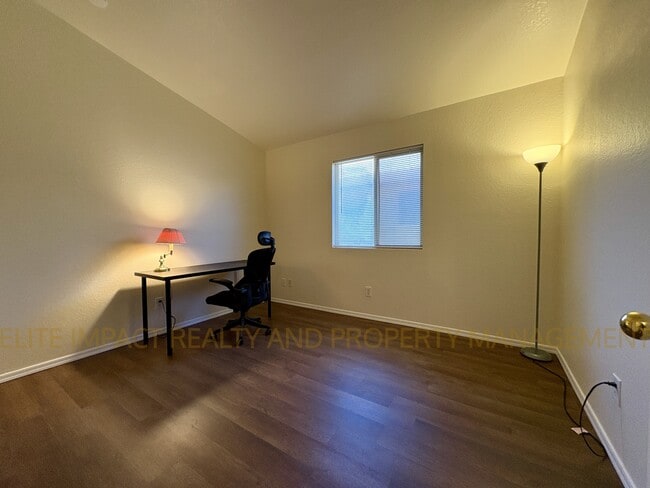 Building Photo - 7734 S Titanite Ln