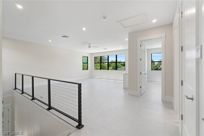 Building Photo - 2769 Van Buren Ave