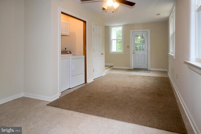 Building Photo - 12335 Rousby Hall Rd