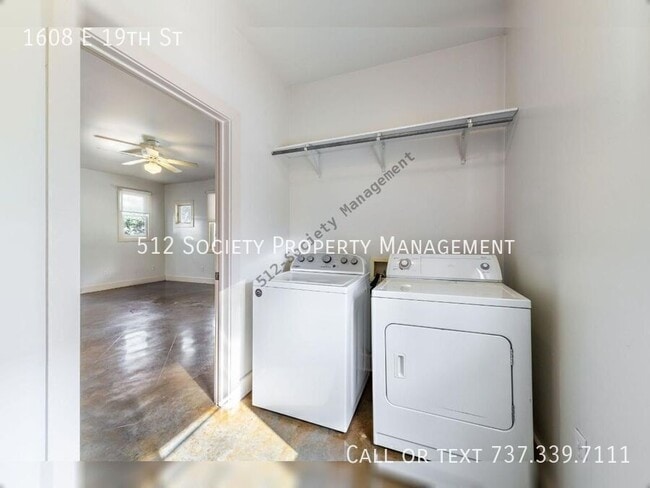 Building Photo - 1608 E 19th St