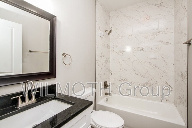 Building Photo - 929 N Beville Ave