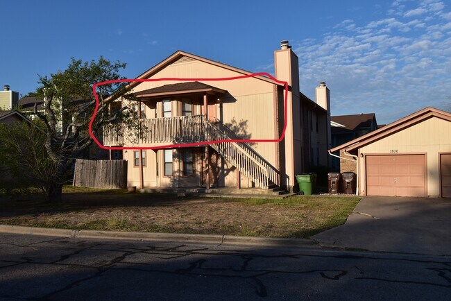 Building Photo - Four Plex