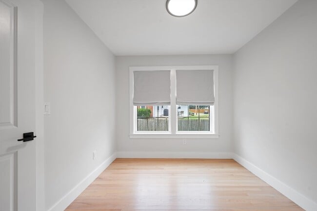 Building Photo - 19 Whitehorse Rd
