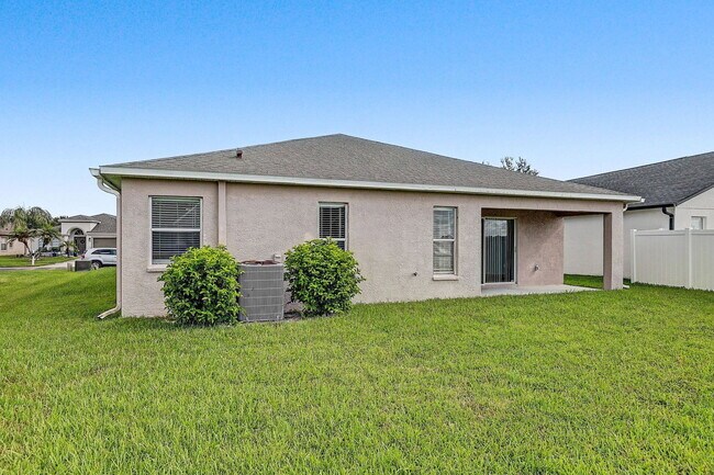 Building Photo - 30936 Baclan Dr