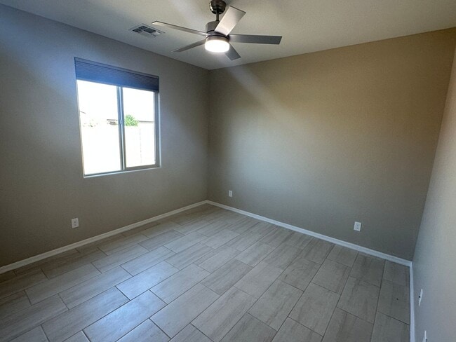 Building Photo - Corner Lot, RV Gate and Garage, Single Lev...