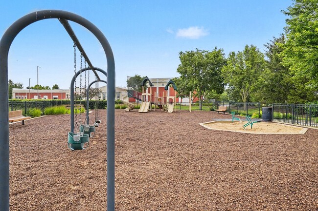 Building Photo - 937 Emerald Dr