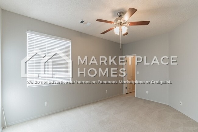 Building Photo - 620 Creekside Ave SW