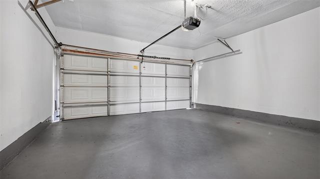Building Photo - 8155 Shafter Dr
