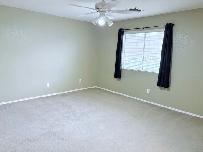 Building Photo - 3 bed/2 bath w/ large backyard in Rita Ranch area