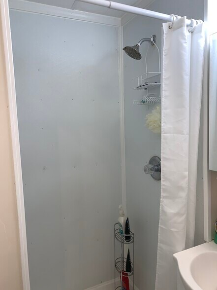 Building Photo - 38 Farquhar St