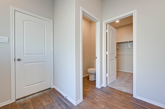 Building Photo - 12311 Trumpetfish Dr