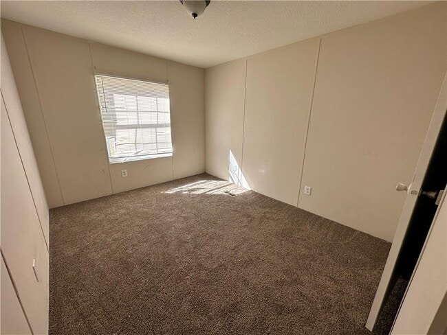 Building Photo - 7016 Blueberry Ridge SE