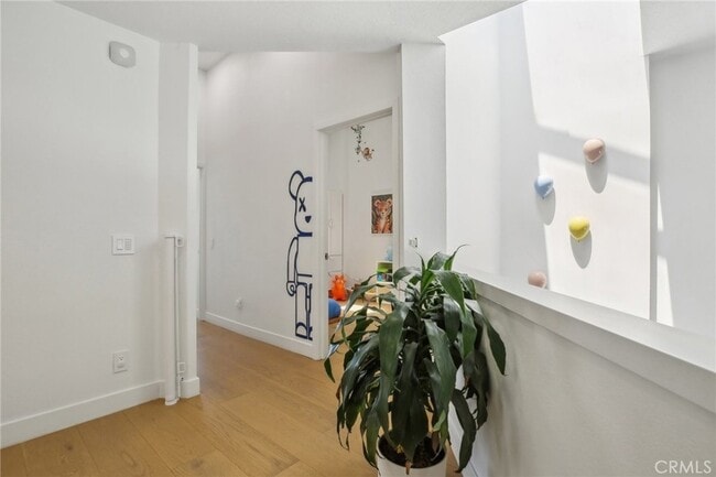 Building Photo - 15 Waterway