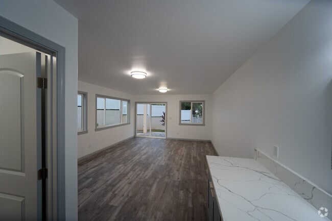 Building Photo - 418 Halemaumau St