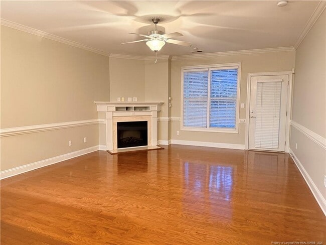 Building Photo - 210 Fountainhead Ln