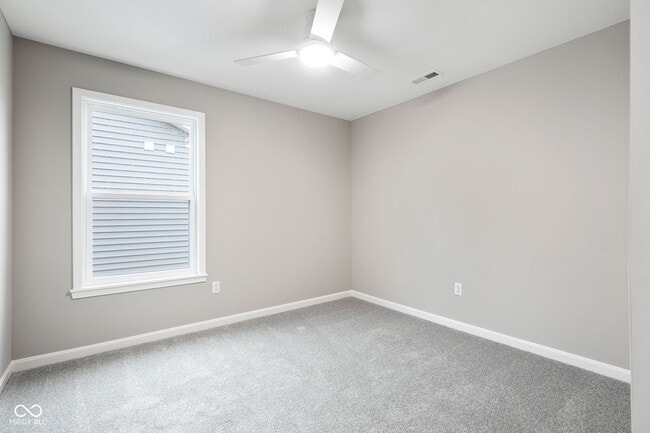 Building Photo - 335 Atlas Dr