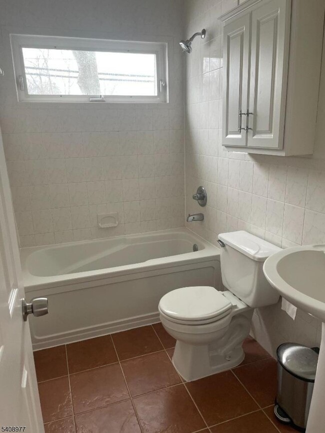 Building Photo - 411 Lake Shore Dr