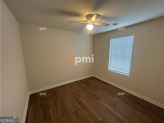 Building Photo - 156 Sourwood Ln