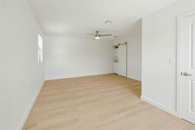 Building Photo - 1915 E Martin Luther King Jr Blvd