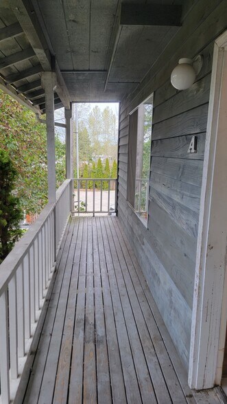 Building Photo - 1800 11th Ave