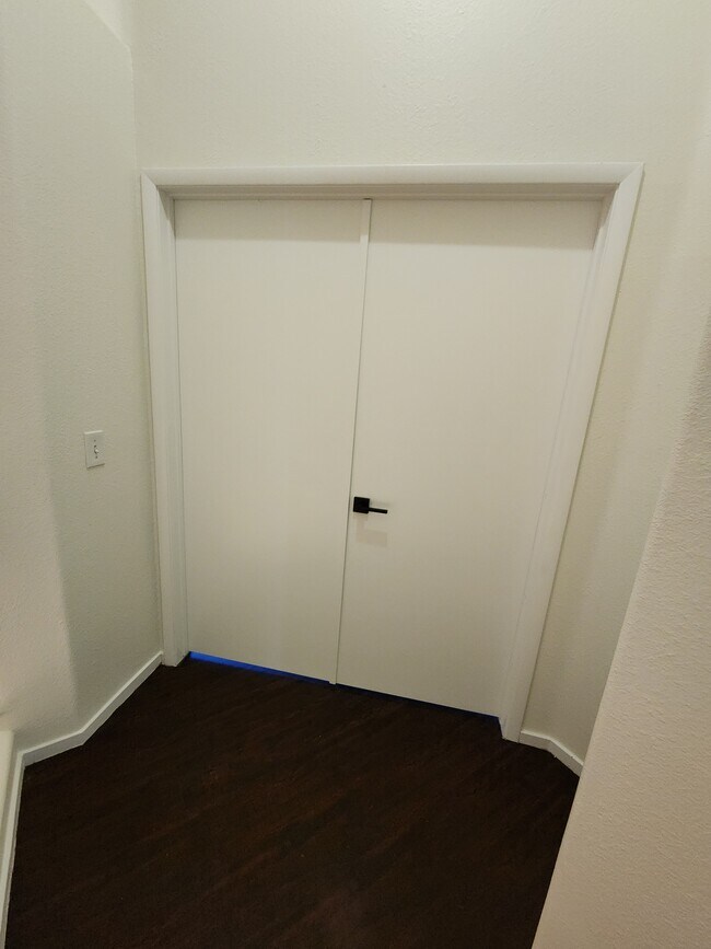 Master Bedroom - 929 Dusty Creek St