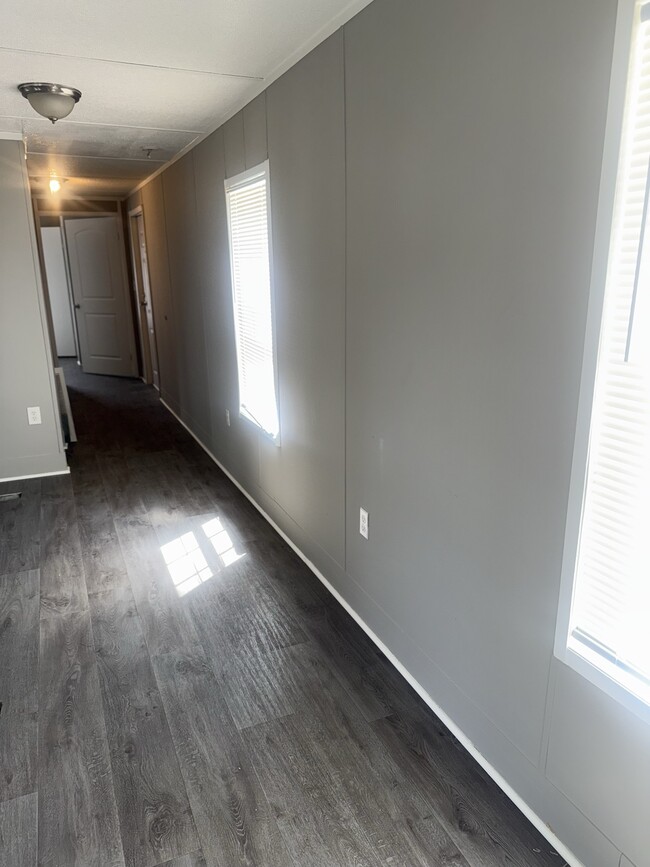 Building Photo - 1409 Bartley Ct