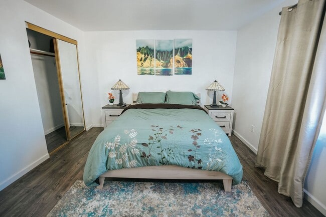 Building Photo - 4190 Hillside Ct