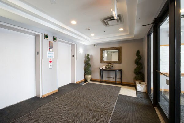 Building Photo - 2919 N Harlem Ave