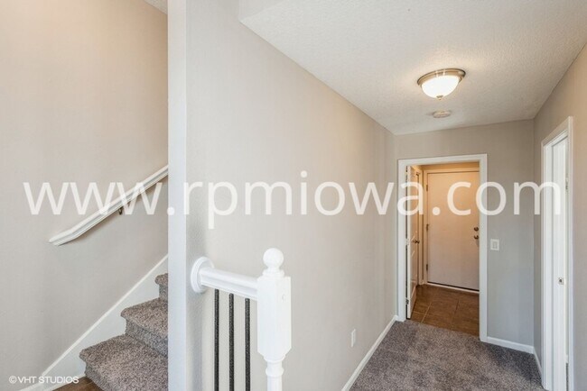 Building Photo - TONS OF SPACE!! 4 Bedroom, 3.5 Bath Townhome in Johnston