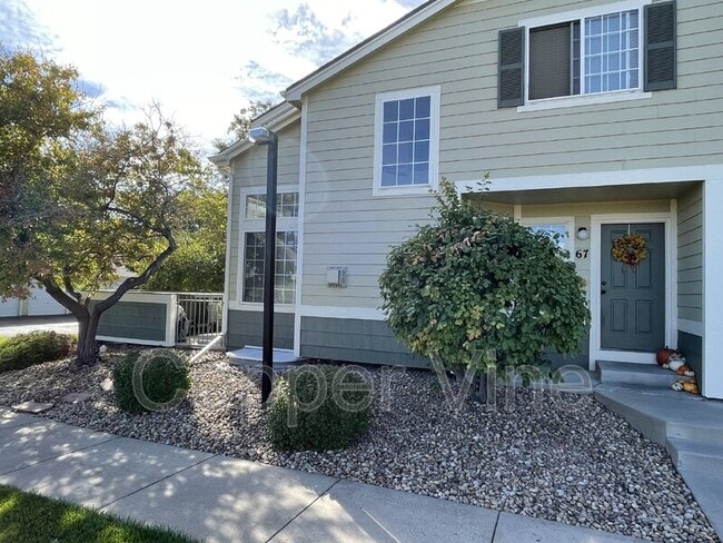 Building Photo - 930 Button Rock Dr