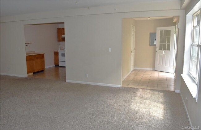 Building Photo - 2342 NY-32