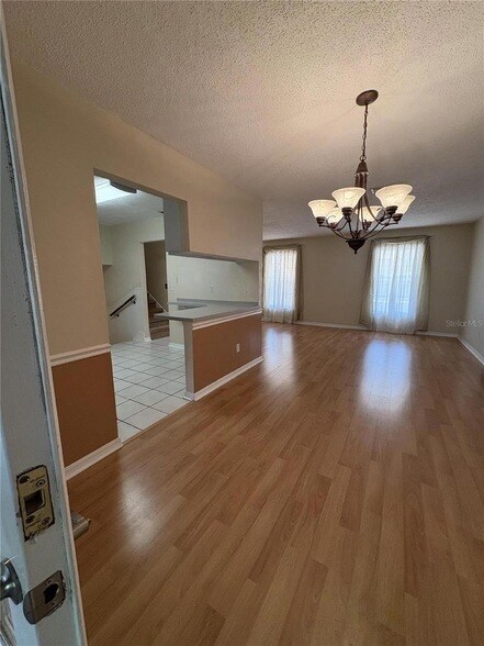 Building Photo - 1008 Lady Guinevere Dr