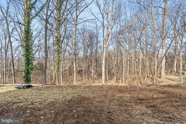 Building Photo - 122 Stuart Dr