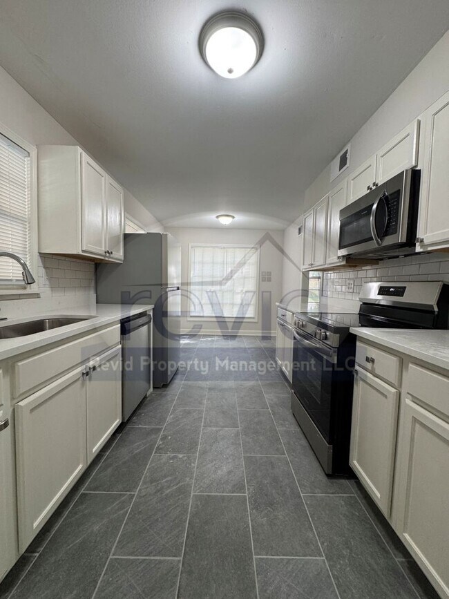 Building Photo - 5467 Derron Ave
