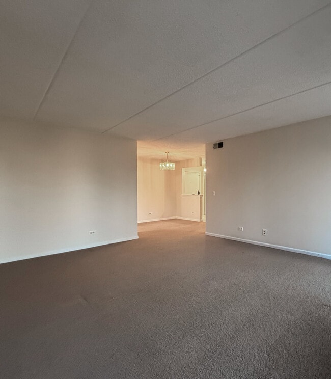 Building Photo - 1551 Ashland Ave