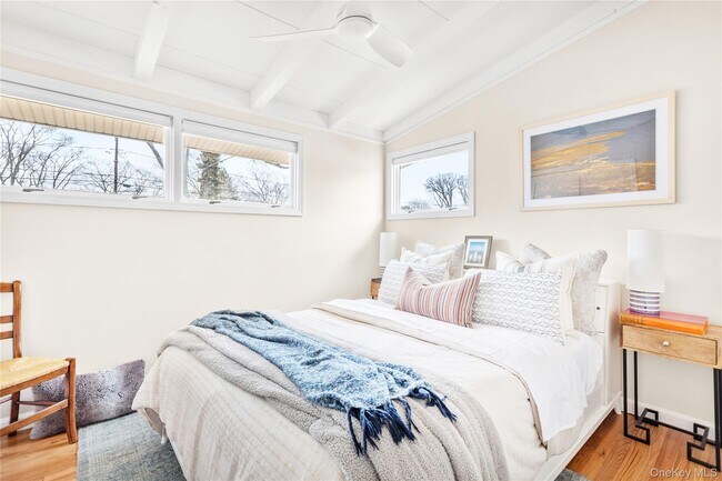 Building Photo - 58 N Howells Point Rd