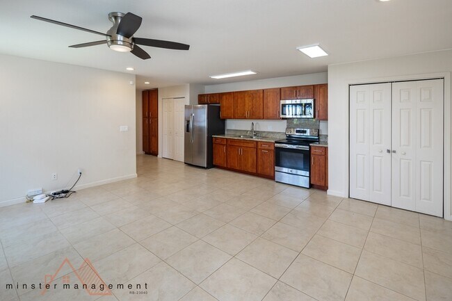 Building Photo - 1626 Hanai Loop